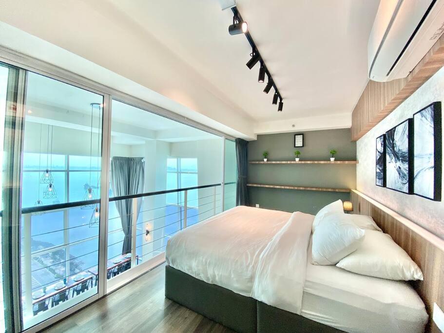 Maritime #pool Table #full Seaview #georgetown #6pax #2br 2bath #1king 2single 2floor Mattress #quality Well Maintained #private Host Apartemen Jelutong