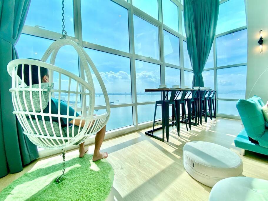 Apartment Maritime #pool Table #full Seaview #georgetown #6pax #2br 2bath #1king 2single 2floor Mattress #quality Well Maintained #private Host Jelutong